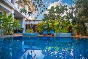 Unclassified image, 4 of 38, button - Landing Point Hotel (Siem Reap)