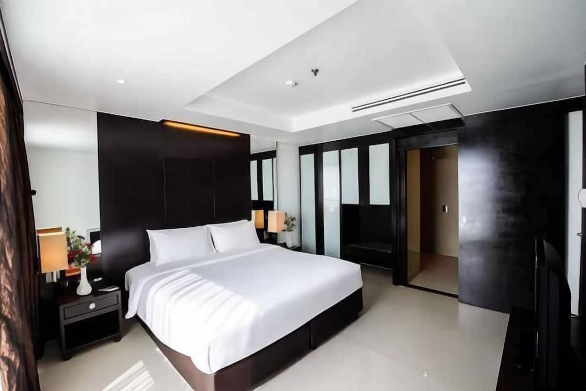 1 bedroom, minibar, in-room safe, desk