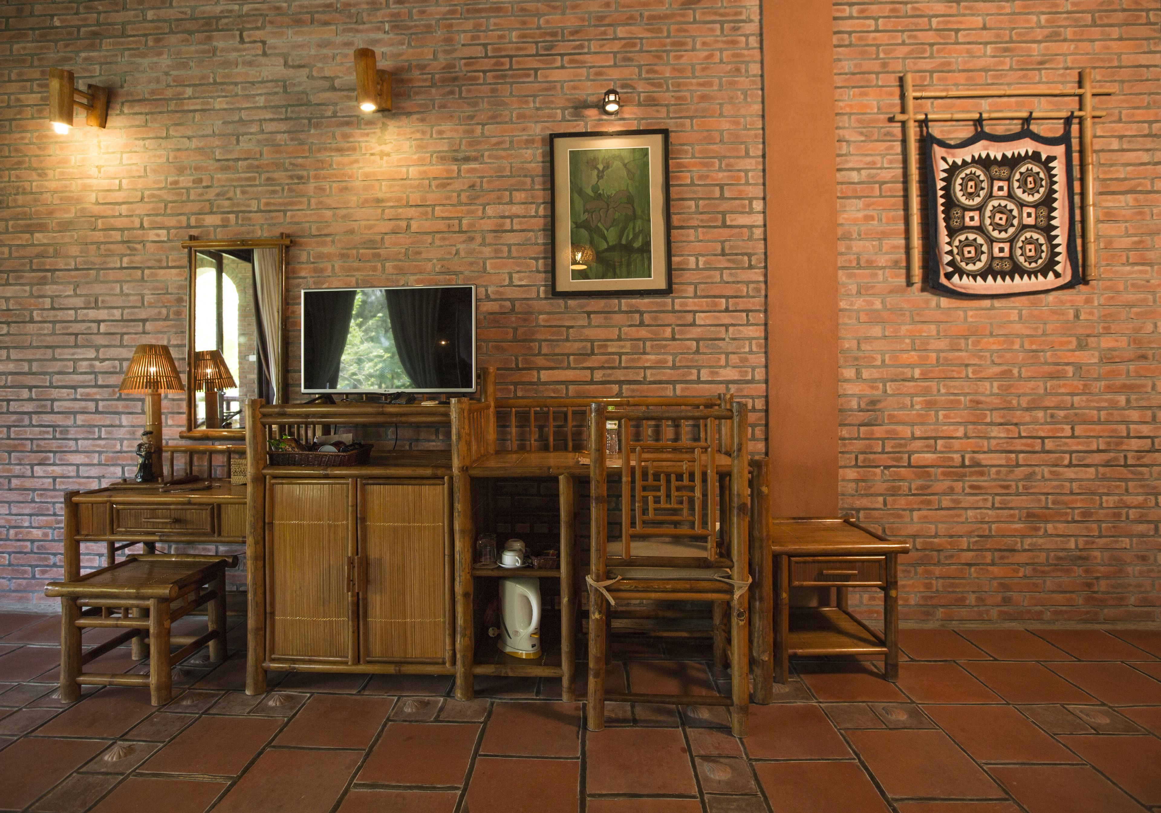 deluxe room, ocean view | 1 bedroom, minibar, desk, iron/ironing board