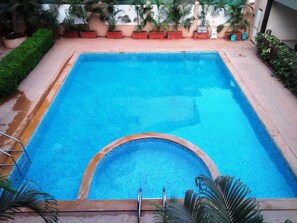 Piscine extérieure