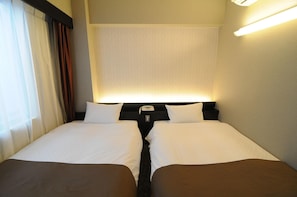 In-room safe, desk, iron/ironing board, free WiFi - Nagoya Fushimi Mont Blanc Hotel (Nagoya)
