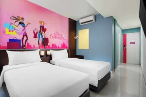 Standard Room | In-room safe, desk, free WiFi, bed sheets - favehotel Kelapa Gading (Jakarta)