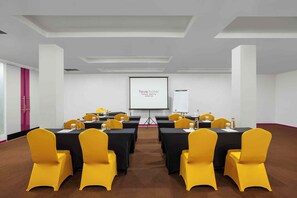 Meeting facility - favehotel Kelapa Gading (Jakarta)