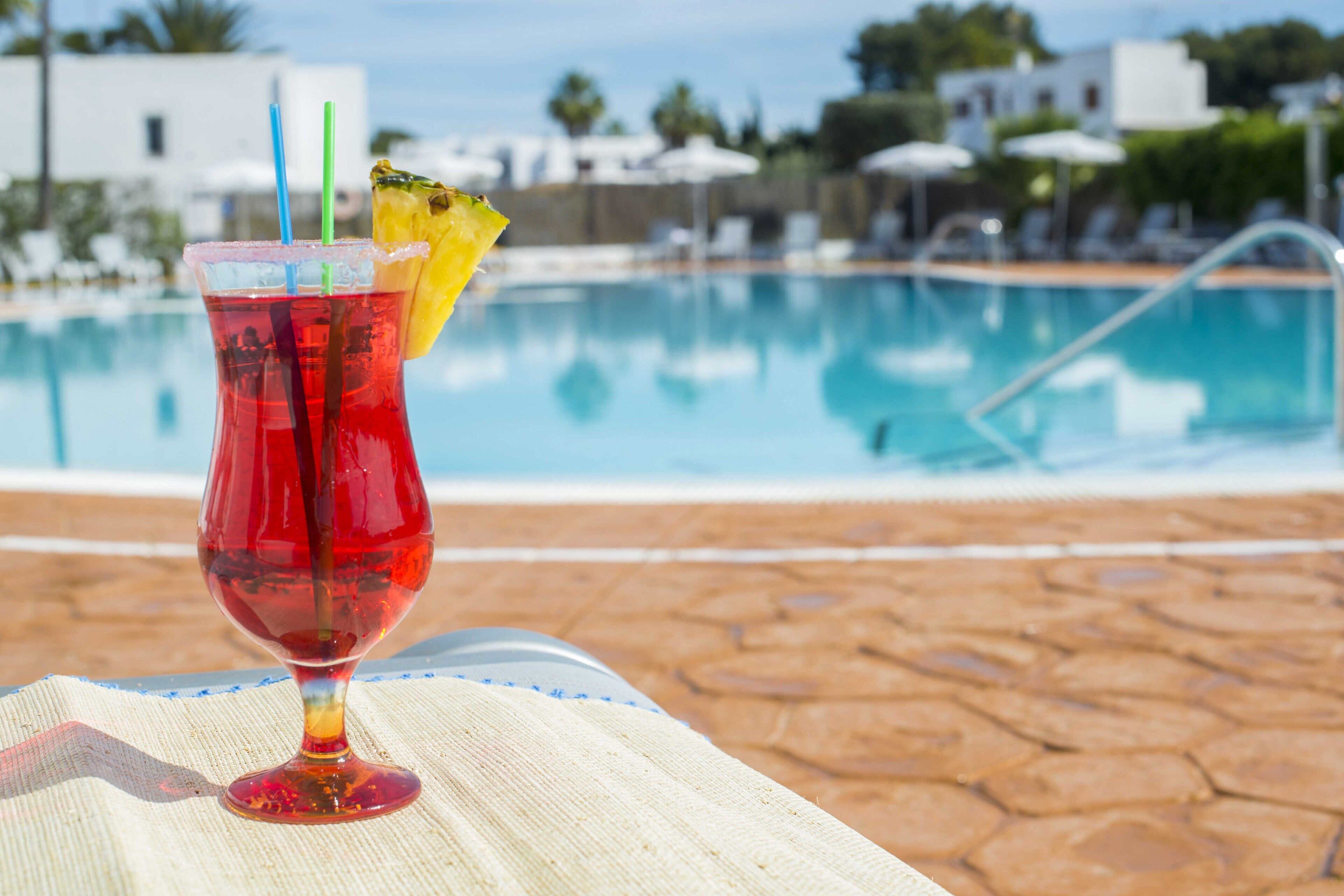 Poolside bar