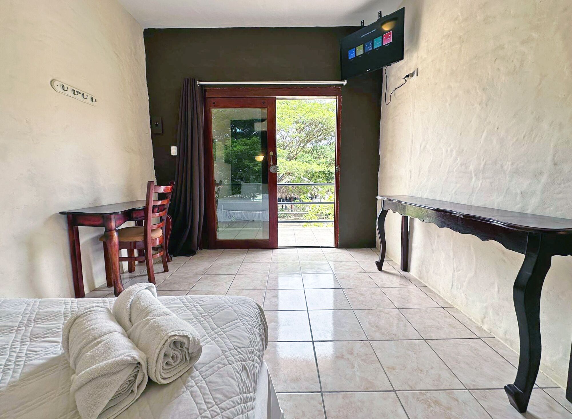 Standard Room with A/C  | Egyptian cotton sheets, premium bedding, down comforters, pillowtop beds