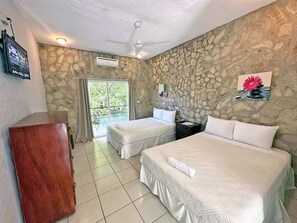 华��丽双人房 | 埃及棉床单、高档床上用品、羽绒被、加厚床垫