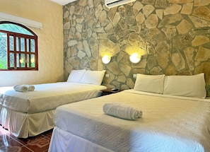 Villa | 1 bedroom, Egyptian cotton sheets, premium bedding, down comforters
