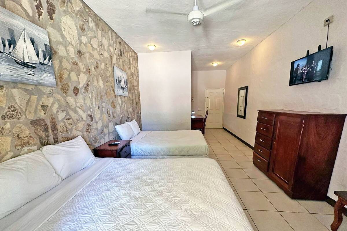Condo Deluxe, 2 giường cỡ queen | Bộ trải giường bằng vải cotton Ai Cập, bộ đồ giường cao cấp 