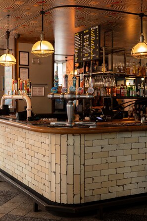 Bar (on property) - Malacuna Manchester (Manchester)