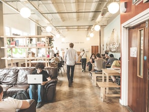 Free daily continental breakfast