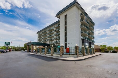 Park Grove Inn - Image 16