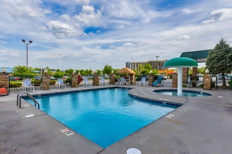 Park Grove Inn - Image 2
