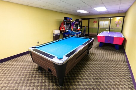 Park Grove Inn - Image 36