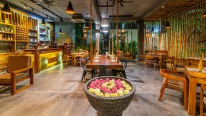 Breakfast, lunch and dinner served  - Les Bambous Boutique Hotel (Siem Reap)