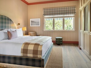 Egyptian cotton sheets, premium bedding, down comforters, pillowtop beds