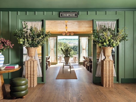 Entrada interior. Le Petit Pali St. Helena