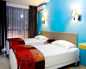 Deluxe Double Room, 1 Bedroom | Desk, free WiFi