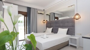 Chambre double, vue sur le jardin