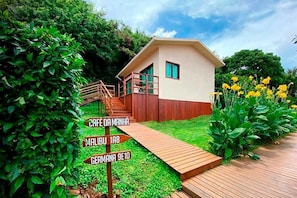 Quarto casal ou duplo luxo, para não fumantes | Frigobar, cortinas blackout, ferros/tábuas de passar roupa