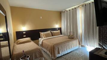 Deluxe Room | Minibar