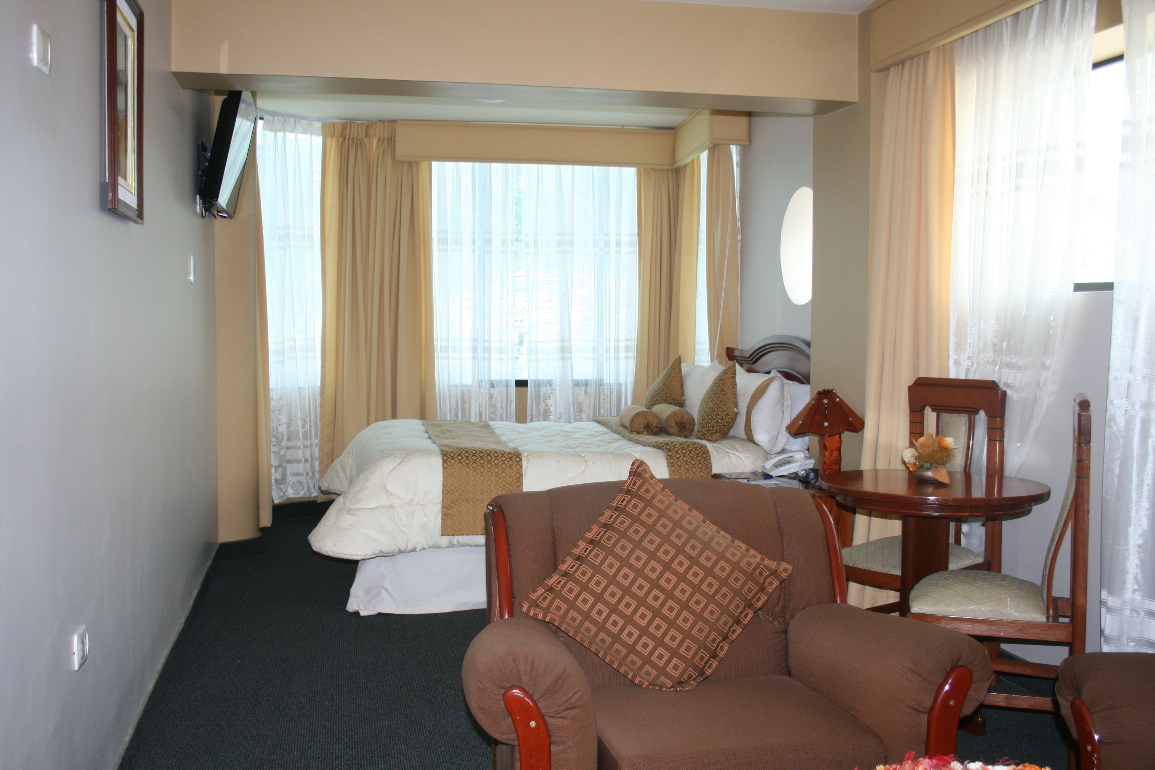 junior suite | 1 bedroom, down duvets, in-room safe, desk
