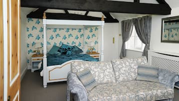 Fer et planche Ă repasser, draps fournis