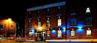 Three Queens Hotel