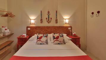 Suite Vista Mar | Frigobar, cofres nos quartos, cortinas blackout