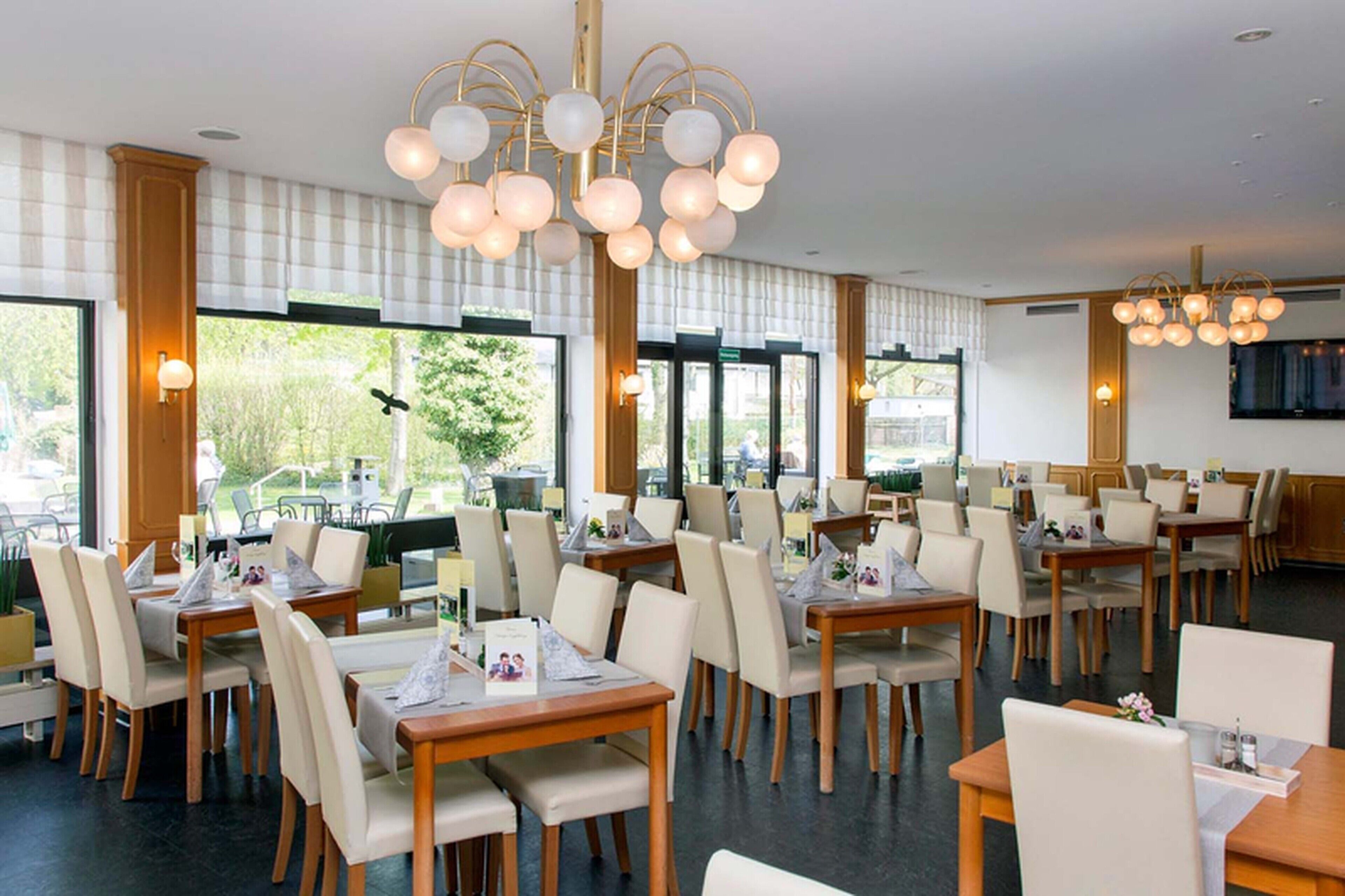 daily buffet breakfast (eur 15.00 per person)