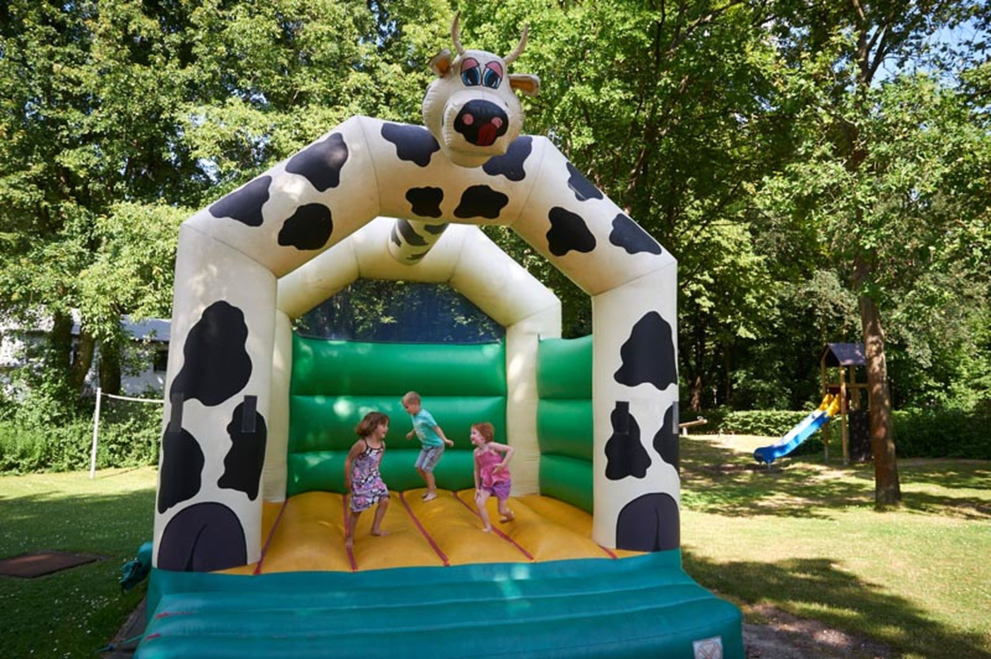 children’s play area – outdoor