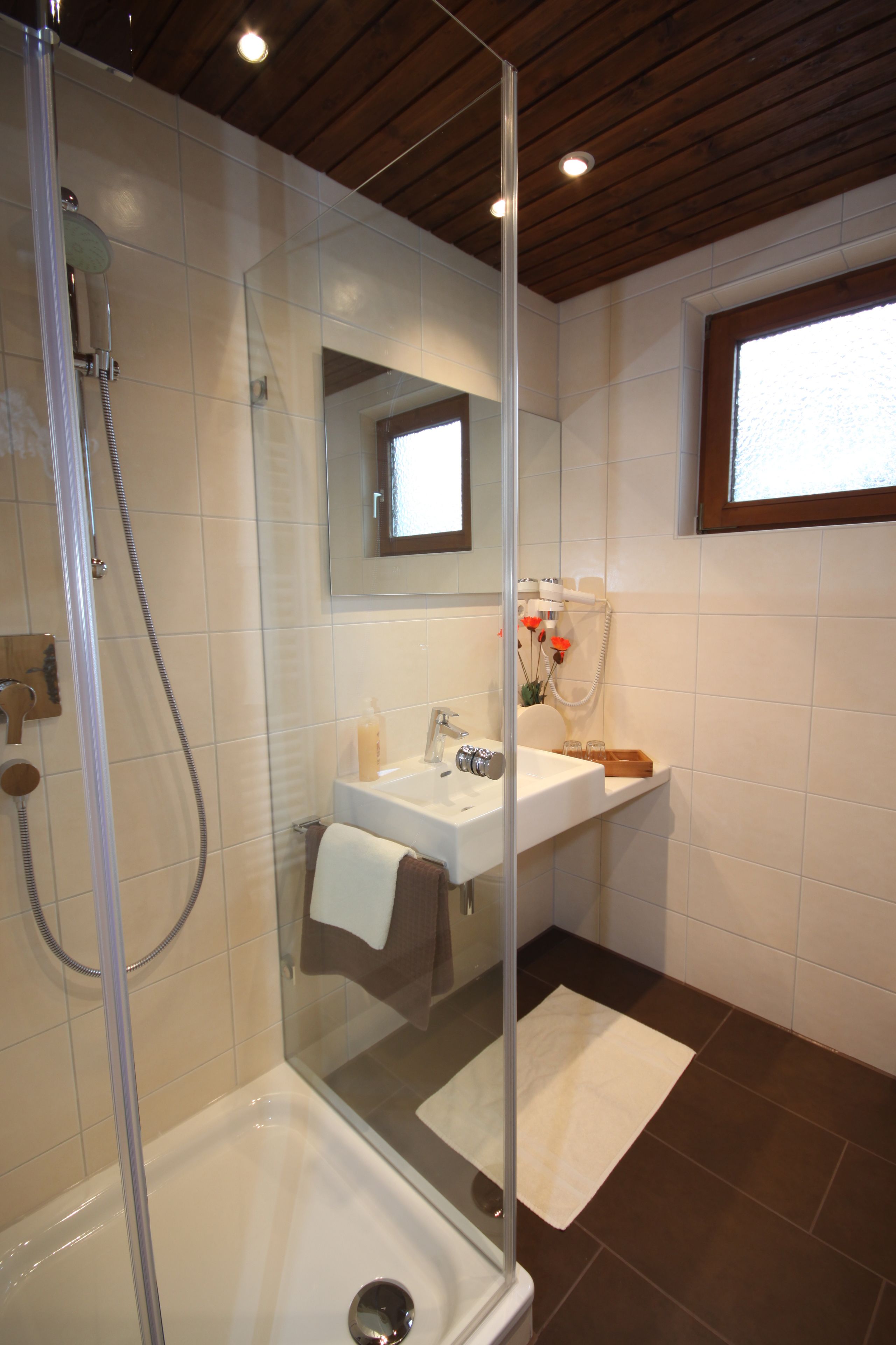 standard double room, balcony | bathroom | shower, free toiletries, hair dryer, towels