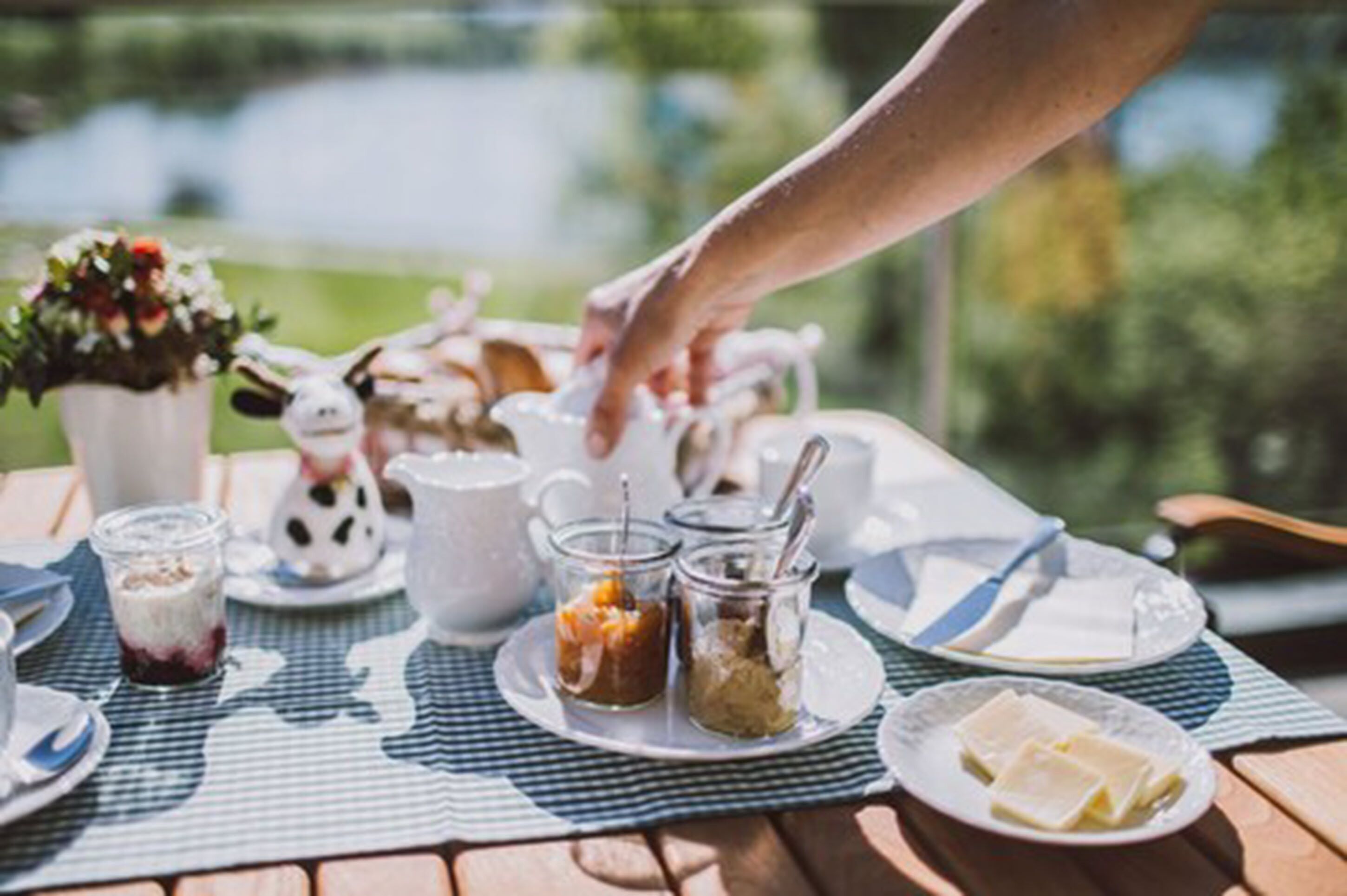 daily buffet breakfast (eur 19.50 per person)