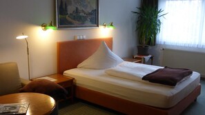 In-room safe, cribs/infant beds, rollaway beds, free WiFi - Land-gut-Hotel Schenkenberger Hof (Delitzsch)