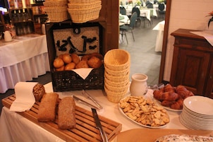 Desayuno buffet todos los días (con cargo)