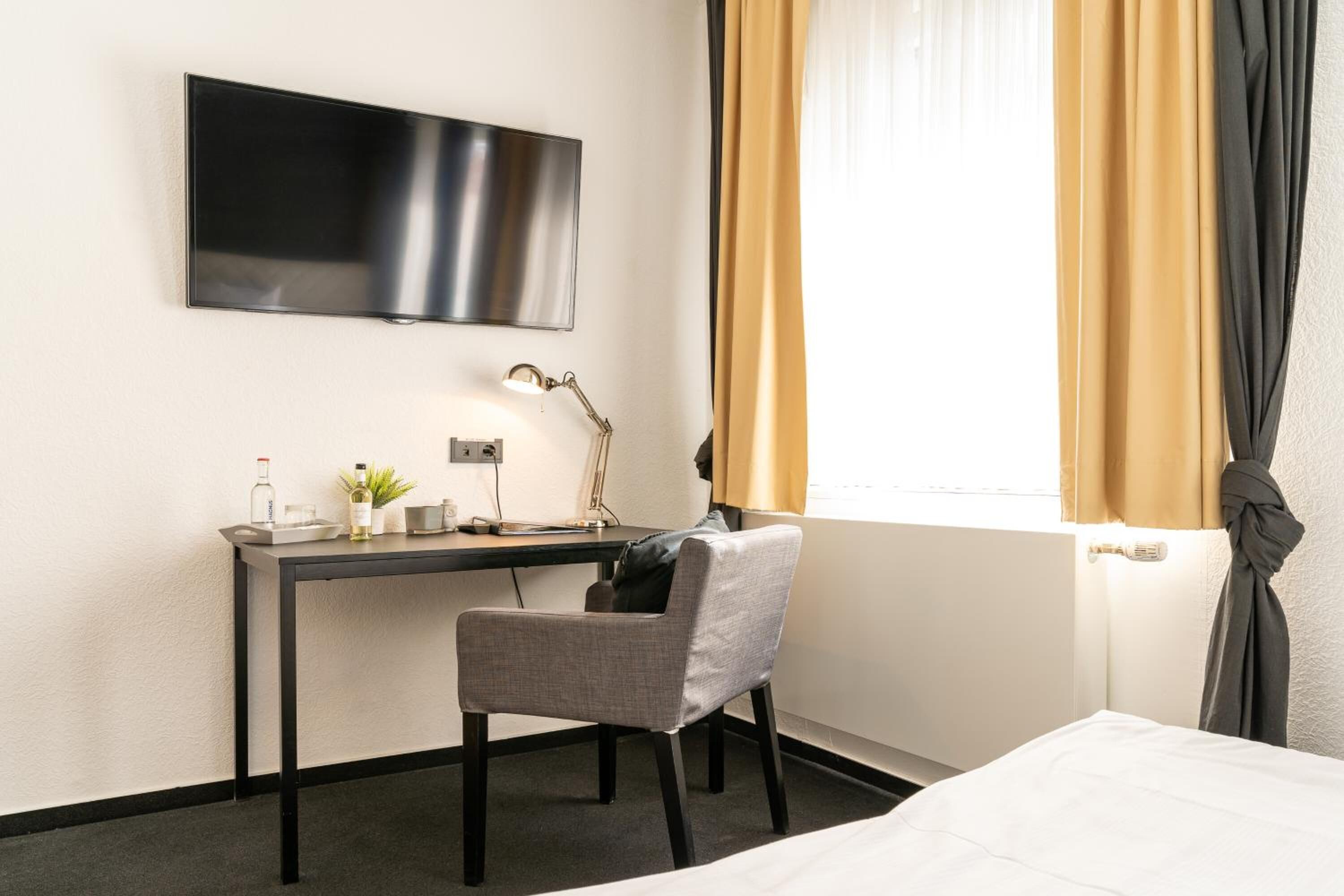 in-room safe, desk, soundproofing, cots/infant beds