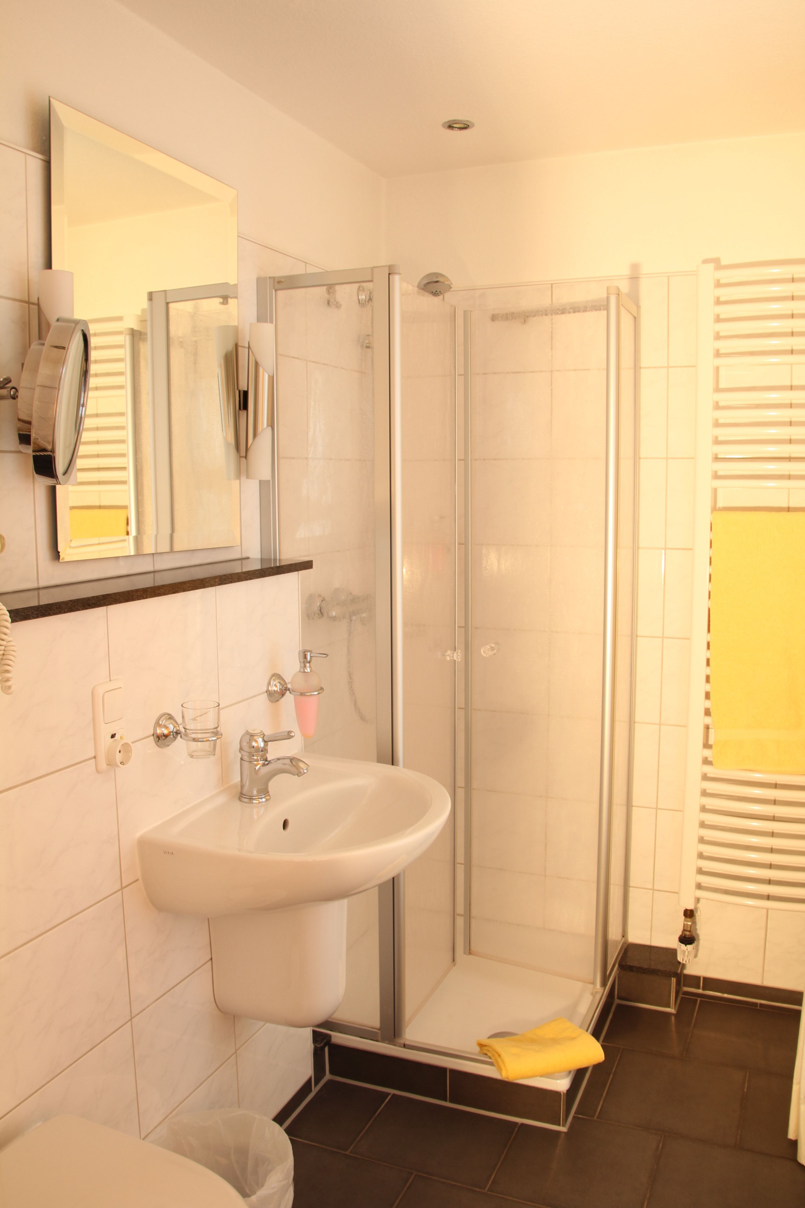 double room | bathroom | free toiletries, hair dryer