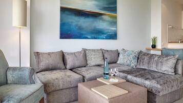 Suite | Wohnbereich | Flachbildfernseher