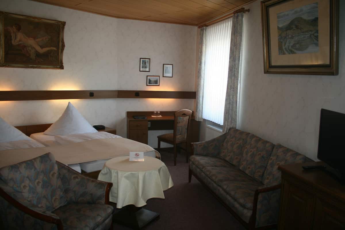 standard double room | hypo-allergenic bedding, down duvets, in-room safe, desk