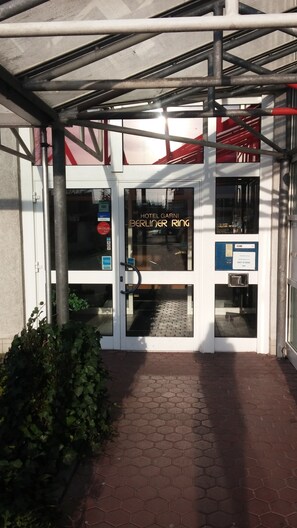 Property entrance - Hotel Berliner Ring (Bamberg)