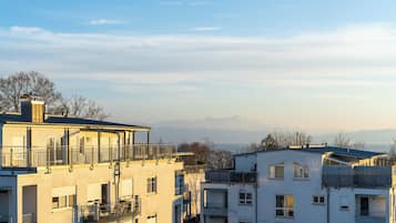 Vierpersoonskamer, balkon | Uitzicht vanaf balkon