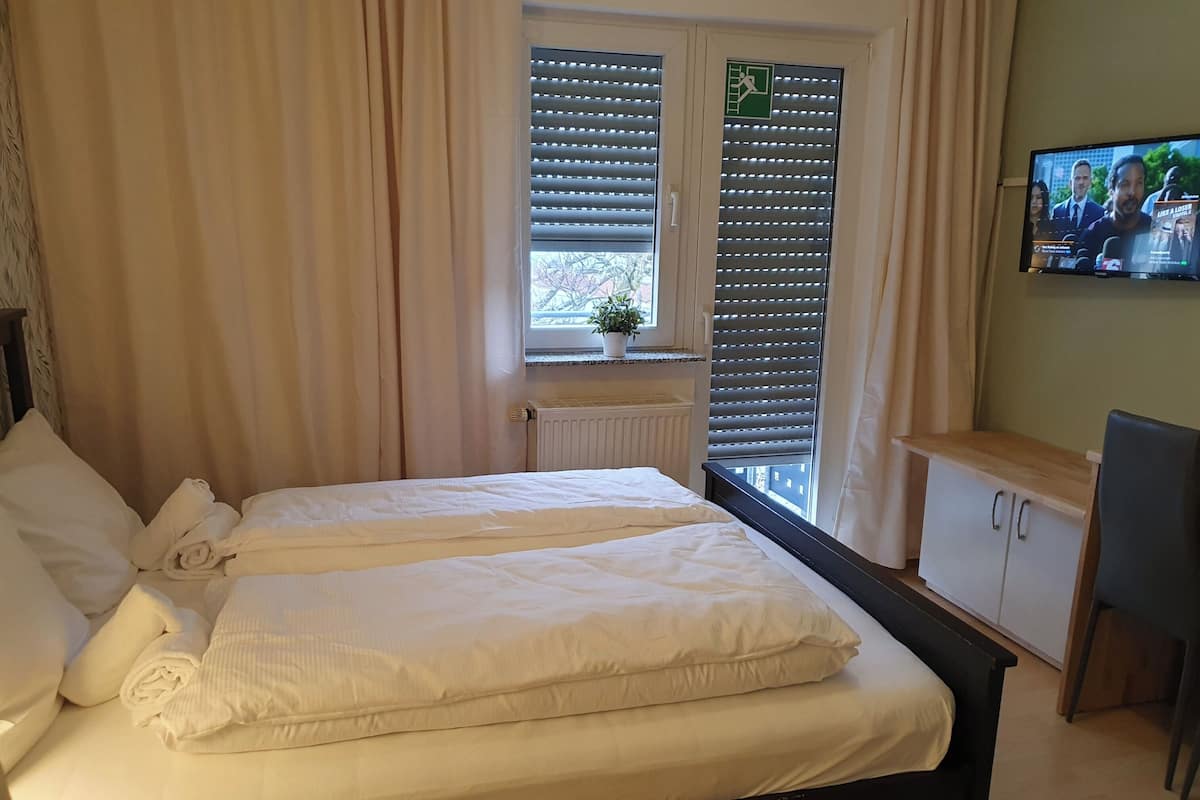 Chambre Double Confort, 1 grand lit, balcon