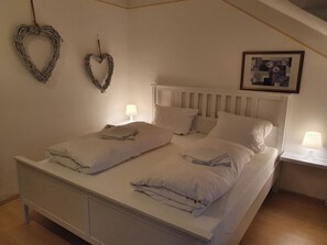 Deluxe Quadruple Room, 1 Bedroom, Non Smoking, Garden Area - CityPark Hotel (Cologne)