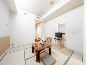 Free WiFi, bed sheets - Hotel Tetora Spirit Sapporo (Sapporo)