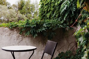 Standard Double Room | Terrace/patio - Coq Hôtel (Cogolin)