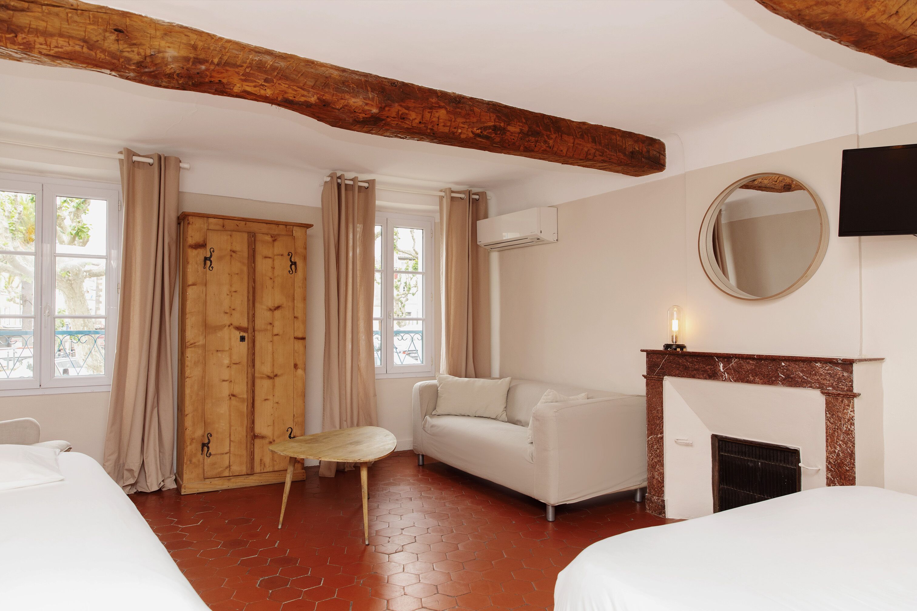 triple room | individually decorated, soundproofing, cots/infant beds, rollaway beds