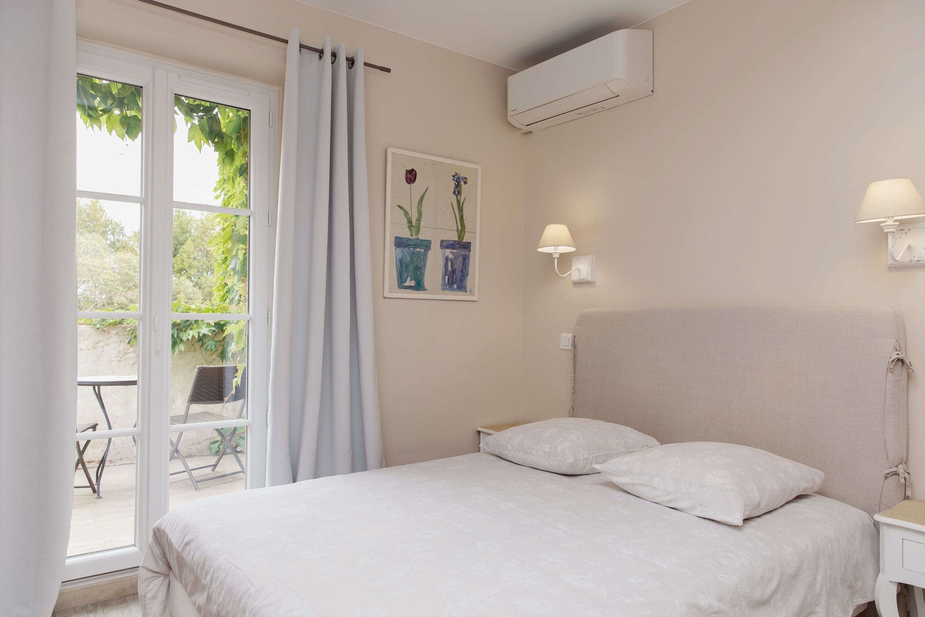 standard double room | individually decorated, soundproofing, cots/infant beds, rollaway beds