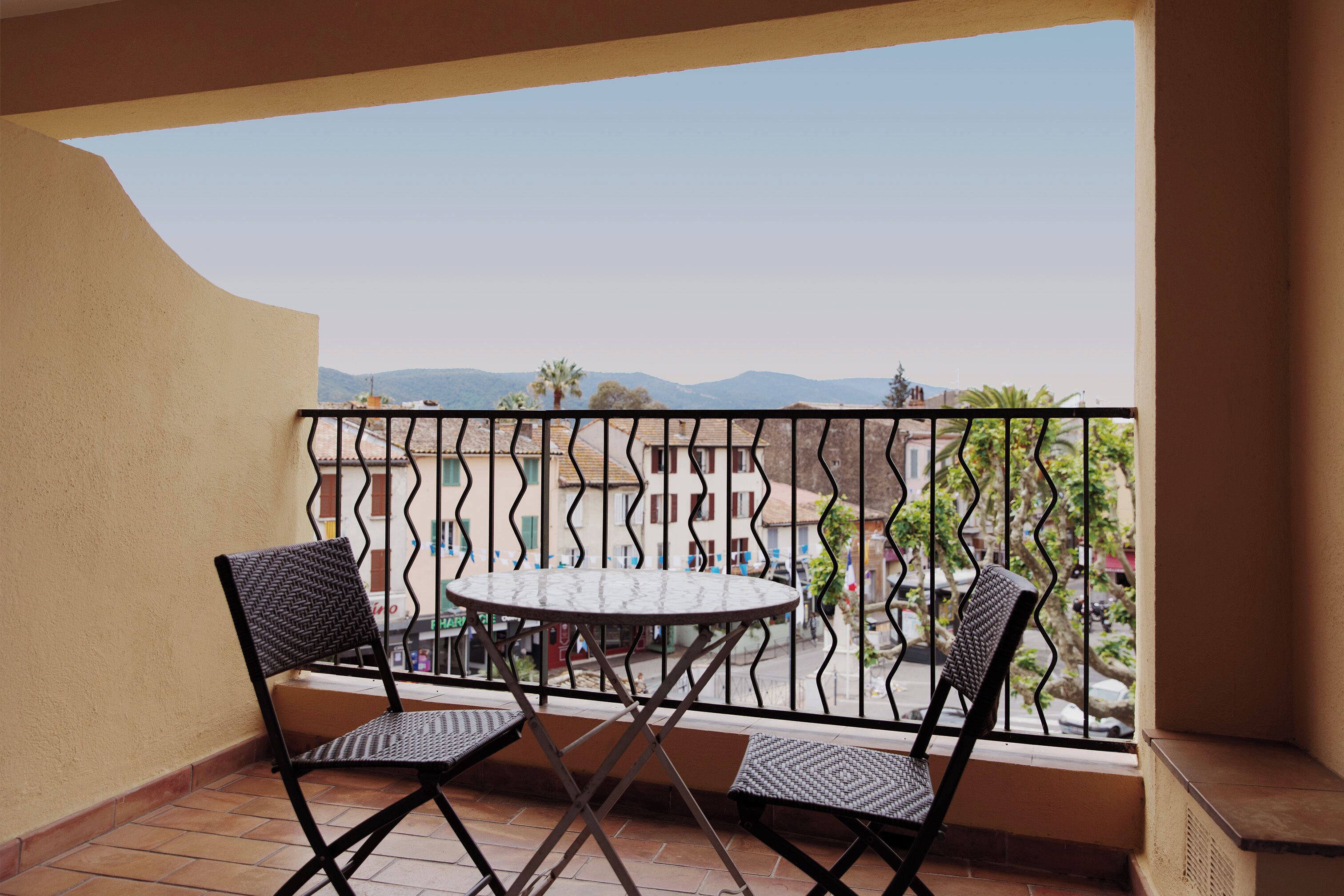 Comfort Double Room | Individually decorated, blackout curtains, soundproofing