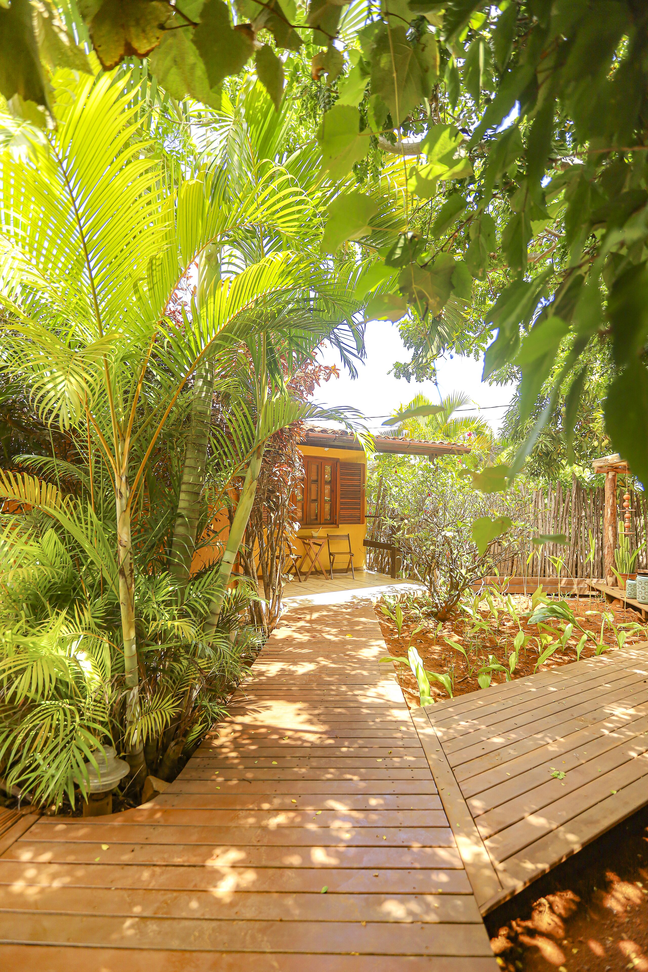 Quarto Especial | Área de estar | TV LCD 40 polegadas com canais a cabo, TV, dock para iPod