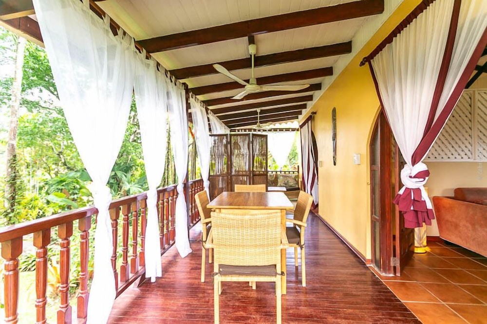 Hotel El Encanto by null