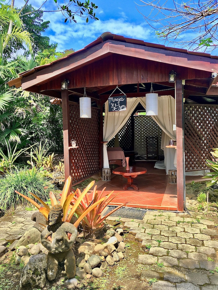 Hotel El Encanto by null